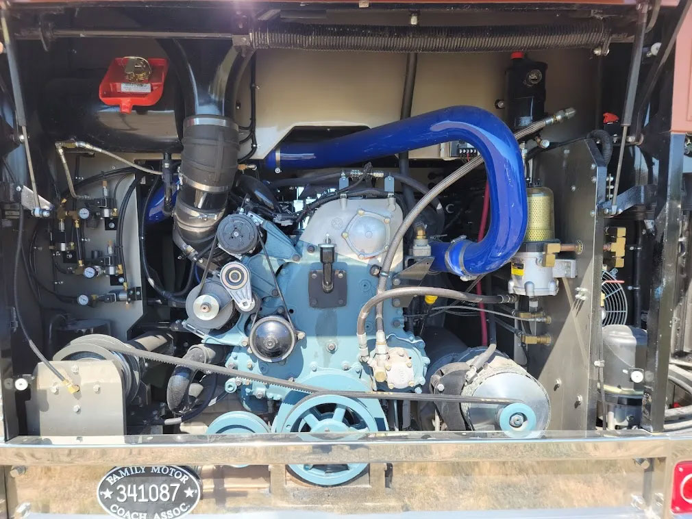  
The Detroit Diesel 14.0 Series 60 Engine fits perfectly.
